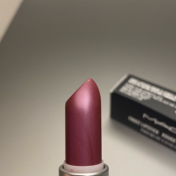 MAC Odyssey Lipstick ~ frost 312 ~ discontinued - Picture 8 of 12